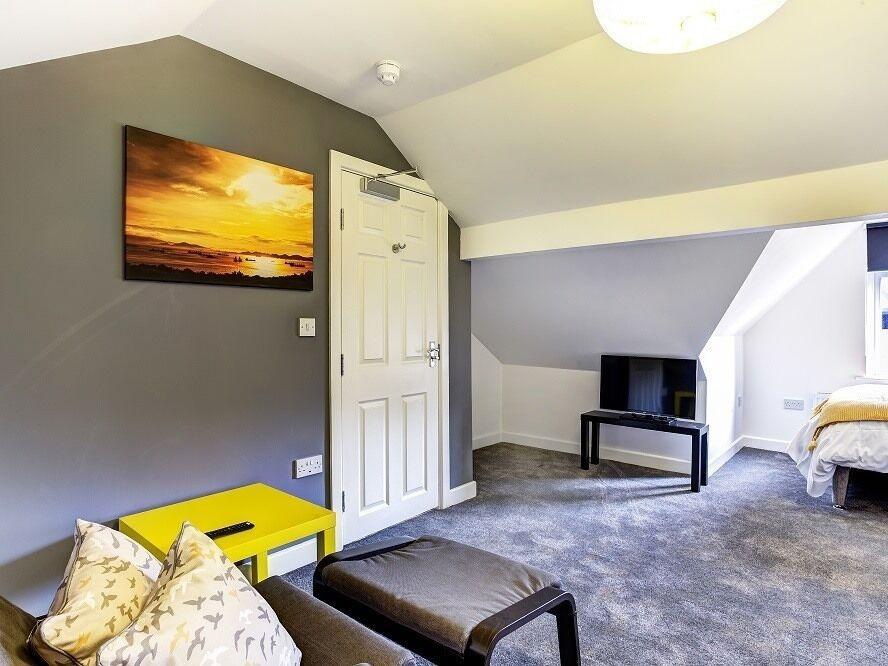 Townhouse Plus @ 166 Edleston Road קרו מראה חיצוני תמונה